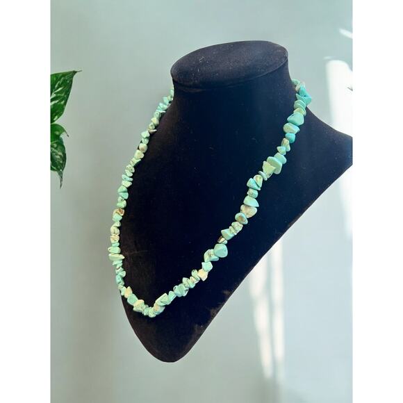 Turquoise Blue Howlite Chip Necklace-21''-Silver Tone Clasp-Boho-Southwest-Beach - Picture 4 of 5